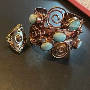 adjustable copper and  blue toned beaded cuff bracelet    Adjustable ring. .